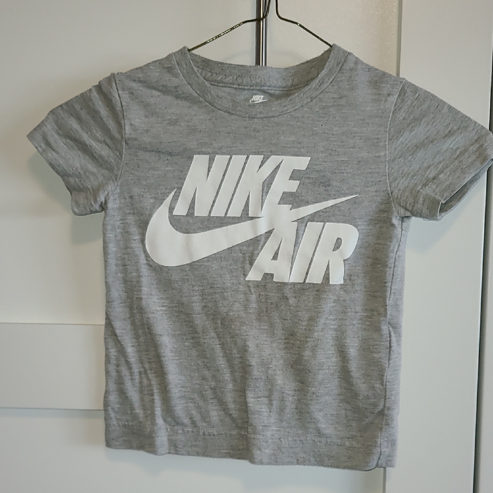 Nike Kids Heather Gray T-Shirt